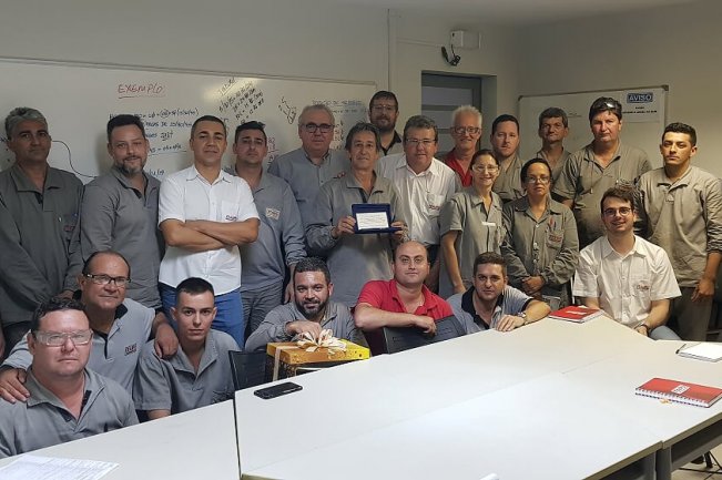 Itaipu Transformadores realiza despedida de seu mais antigo colaborado